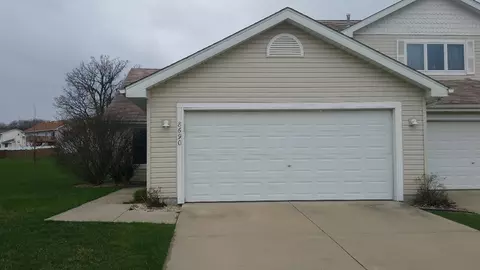 8690 Calhoun Pl, Crown Point, IN 46307 photo 2