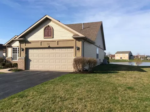 560 E 115th Pl, Crown Point, IN 46307 photo 3
