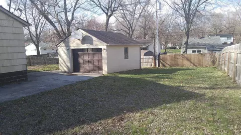 2938 W 40th Pl, Gary, IN 46408 photo 3