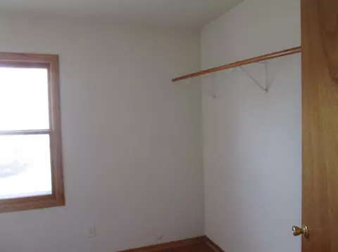 8247 Maple Ave, Gary, IN 46403 photo 8