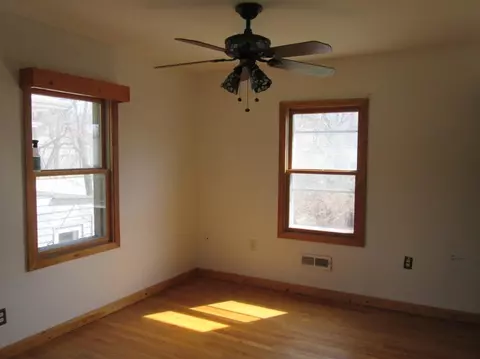 8247 Maple Ave, Gary, IN 46403 photo 9