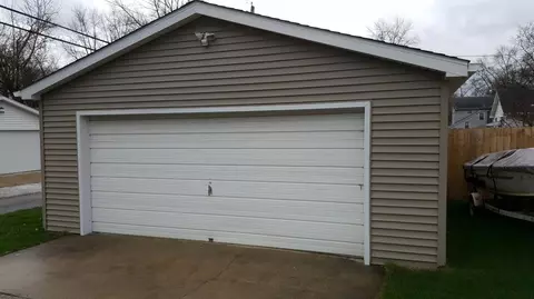 347 N Wood St, Griffith, IN 46319 photo 5
