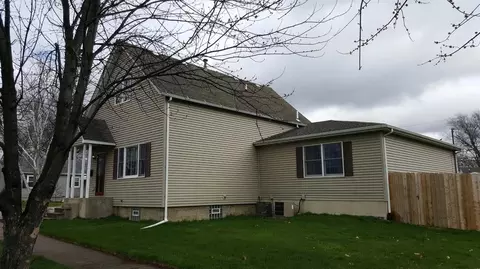 347 N Wood St, Griffith, IN 46319 photo 2