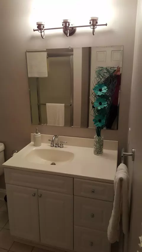 347 N Wood St, Griffith, IN 46319 photo 8