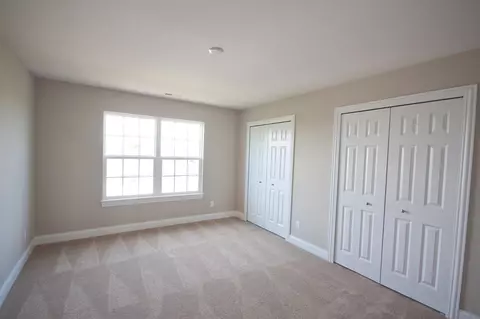 3003 Buckingham Dr, Valparaiso, IN 46385 photo 10