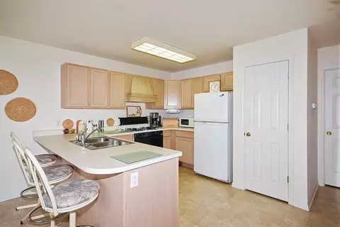 656 Ash Ct, Lowell, IN 46356 photo 4