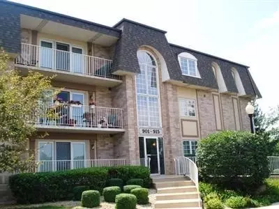 906 Swan Dr #2A, Dyer, IN 46311 photo 1