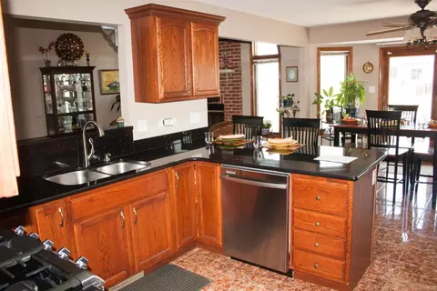 9957 New Devon St, Munster, IN 46321 photo 9