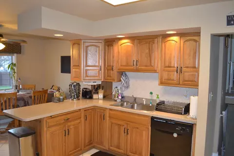 8790 Jefferson Ave, Munster, IN 46321 photo 9