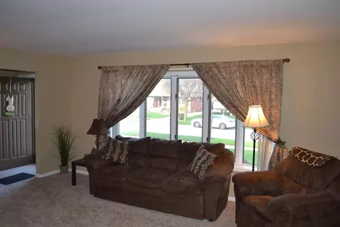8790 Jefferson Ave, Munster, IN 46321 photo 3
