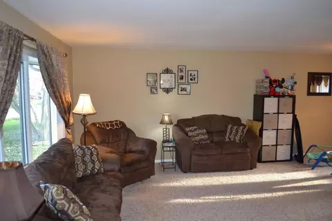8790 Jefferson Ave, Munster, IN 46321 photo 4
