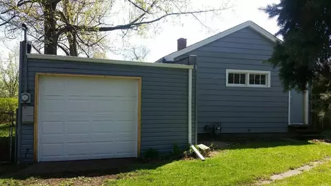 911 Cherry St, Hammond, IN 46324 photo 2