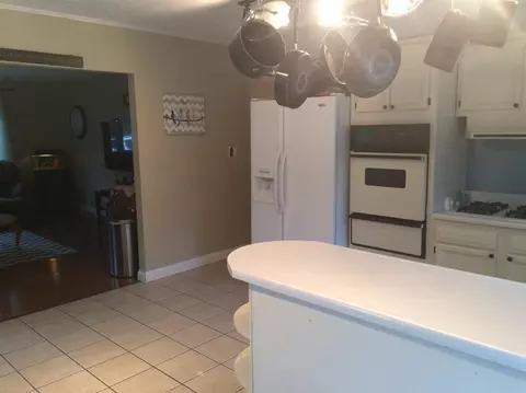 1249 Castle St, Burns Harbor, IN 46304 photo 6