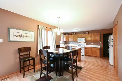 8419 Christopher Dr, Saint John, IN 46373 photo 5