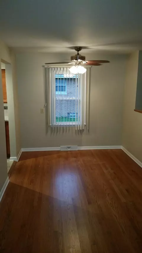 1023 N Jay St, Griffith, IN 46319 photo 5