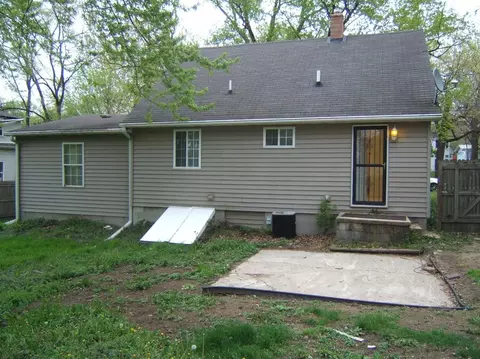 4512 Garfield St, Gary, IN 46408 photo 2