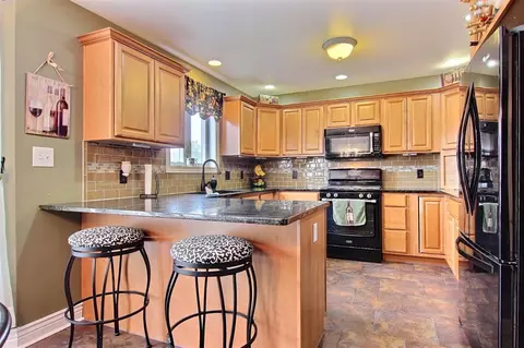 9508 Beall St, Dyer, IN 46311 photo 7