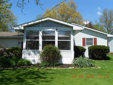 601 Franciscan Dr, Crown Point, IN 46307 photo 3