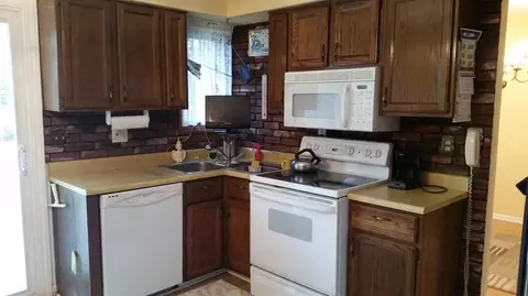 8618 Garfield Ave, Munster, IN 46321 photo 5