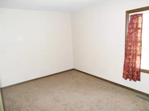 17550 Willowbrook Dr, Lowell, IN 46356 photo 8