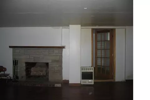 700 Arthur St, Gary, IN 46404 photo 4
