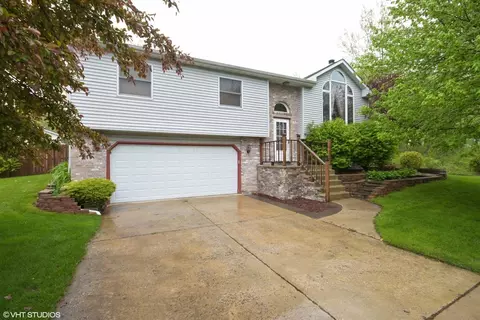 340 Manchester Ct, Griffith, IN 46319 photo 1