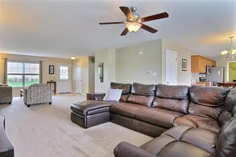 270 E 129th Pl, Crown Point, IN 46307 photo 6