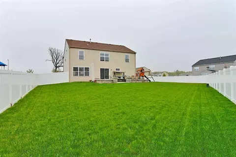 270 E 129th Pl, Crown Point, IN 46307 photo 2