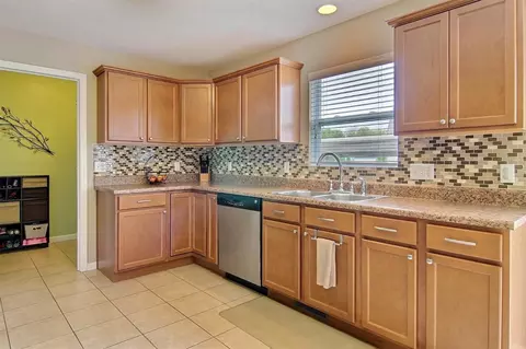 270 E 129th Pl, Crown Point, IN 46307 photo 4