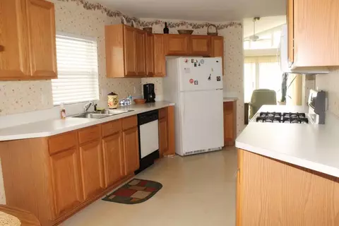 8200 Pointe Dr, Crown Point, IN 46307 photo 5