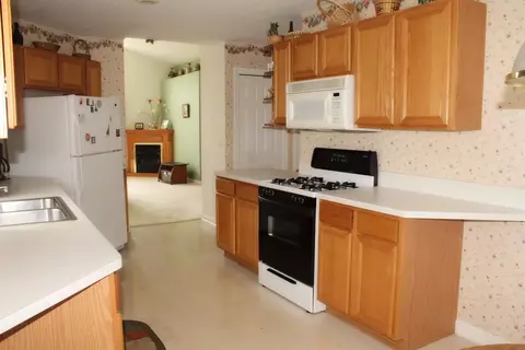 8200 Pointe Dr, Crown Point, IN 46307 photo 7