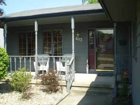 403 N True St, Griffith, IN 46319 photo 2