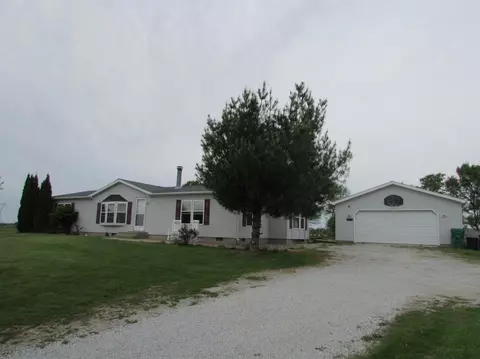 2561 E 500 S, La Porte, IN 46350 photo 3