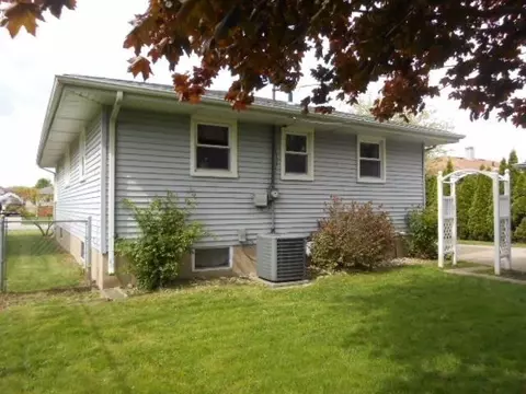 1007 W Pine Pl, Griffith, IN 46319 photo 5