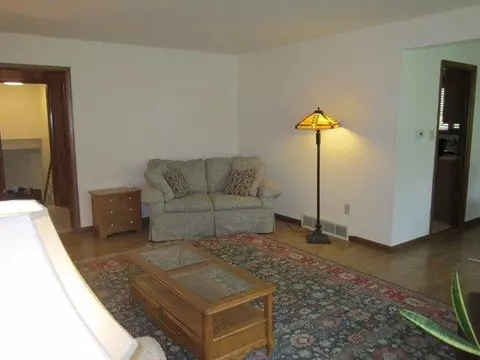 1502 Janice Ln, Munster, IN 46321 photo 5