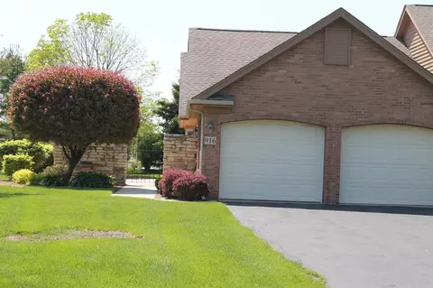 916 Cornwallis Ln, Munster, IN 46321 photo 2