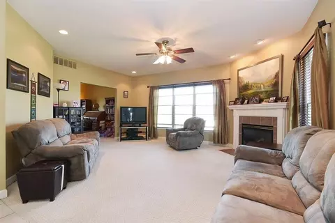 965 Doe Path Ln, Crown Point, IN 46307 photo 2