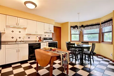 155 Pheasant Run, Porter, IN 46304 photo 7