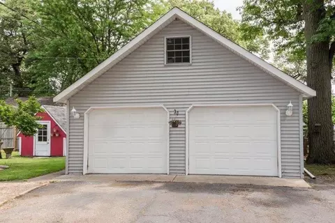 219 N Harvey St, Griffith, IN 46319 photo 4