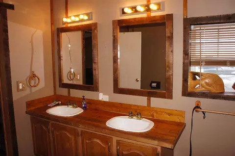 137 W 1000, Wheatfield, IN 46392 photo 9
