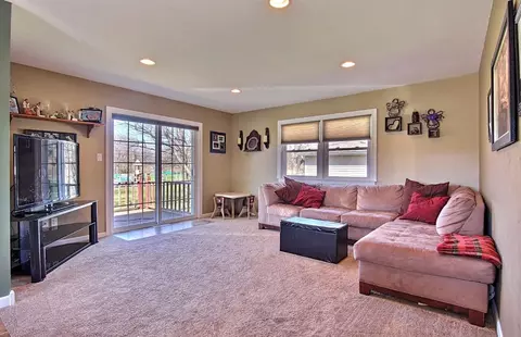 345 Maple Ln, Crown Point, IN 46307 photo 3