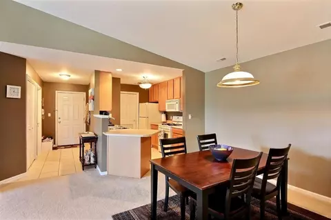604 Cambridge Ct #2D, Munster, IN 46321 photo 10
