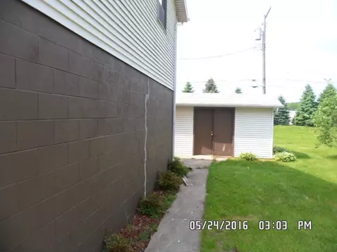 410 E 34th Ct, Griffith, IN 46319 photo 4