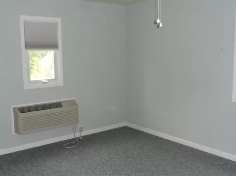 5541 E Maple St, Knox, IN 46534 photo 3