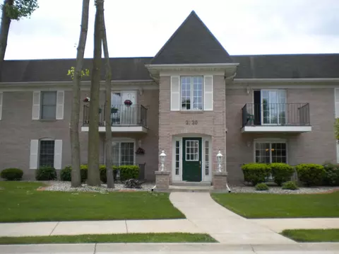 2720 Georgetowne Dr #D-2, Highland, IN 46322 photo 1