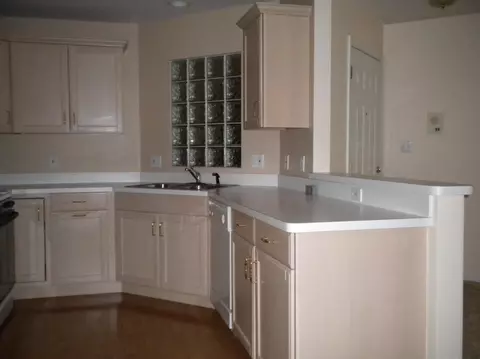 2720 Georgetowne Dr #D-2, Highland, IN 46322 photo 7