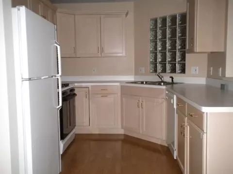 2720 Georgetowne Dr #D-2, Highland, IN 46322 photo 10