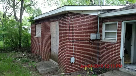 1028 Stevenson St, Gary, IN 46406 photo 2