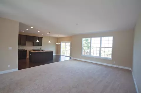 2450 Naples Dr, Valparaiso, IN 46385 photo 3