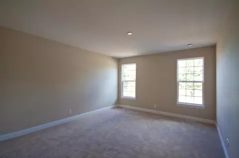 2450 Naples Dr, Valparaiso, IN 46385 photo 6